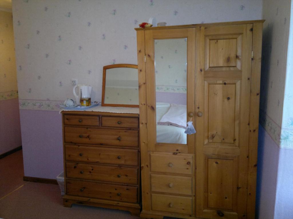 Bouresse La Maison Jaune B&B 객실 사진