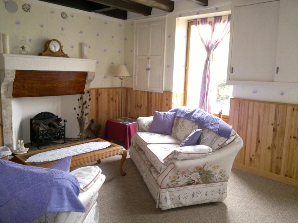 Bouresse La Maison Jaune B&B 외부 사진