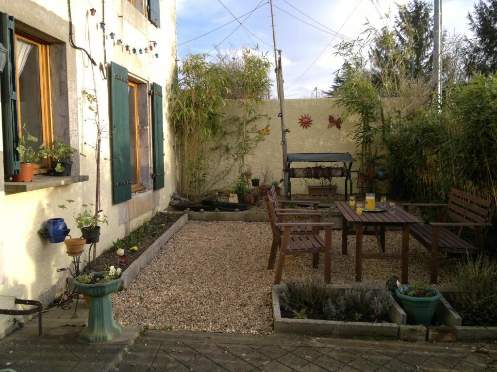 Bouresse La Maison Jaune B&B 외부 사진